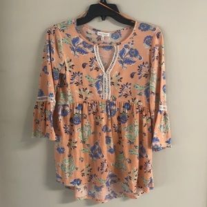 Flowery baby doll top with 3/4 sleeves